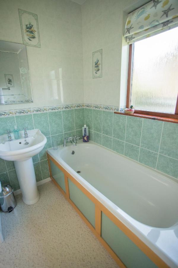 Pant-Y-Celyn Studio Apartment Aberaeron Exterior foto